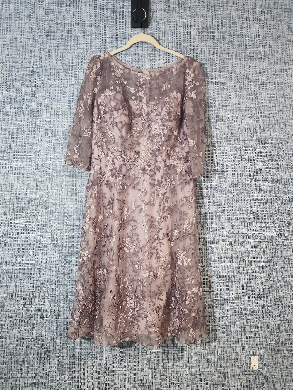 La Femme Dusty Mauve Lace Midi Dress Size 14